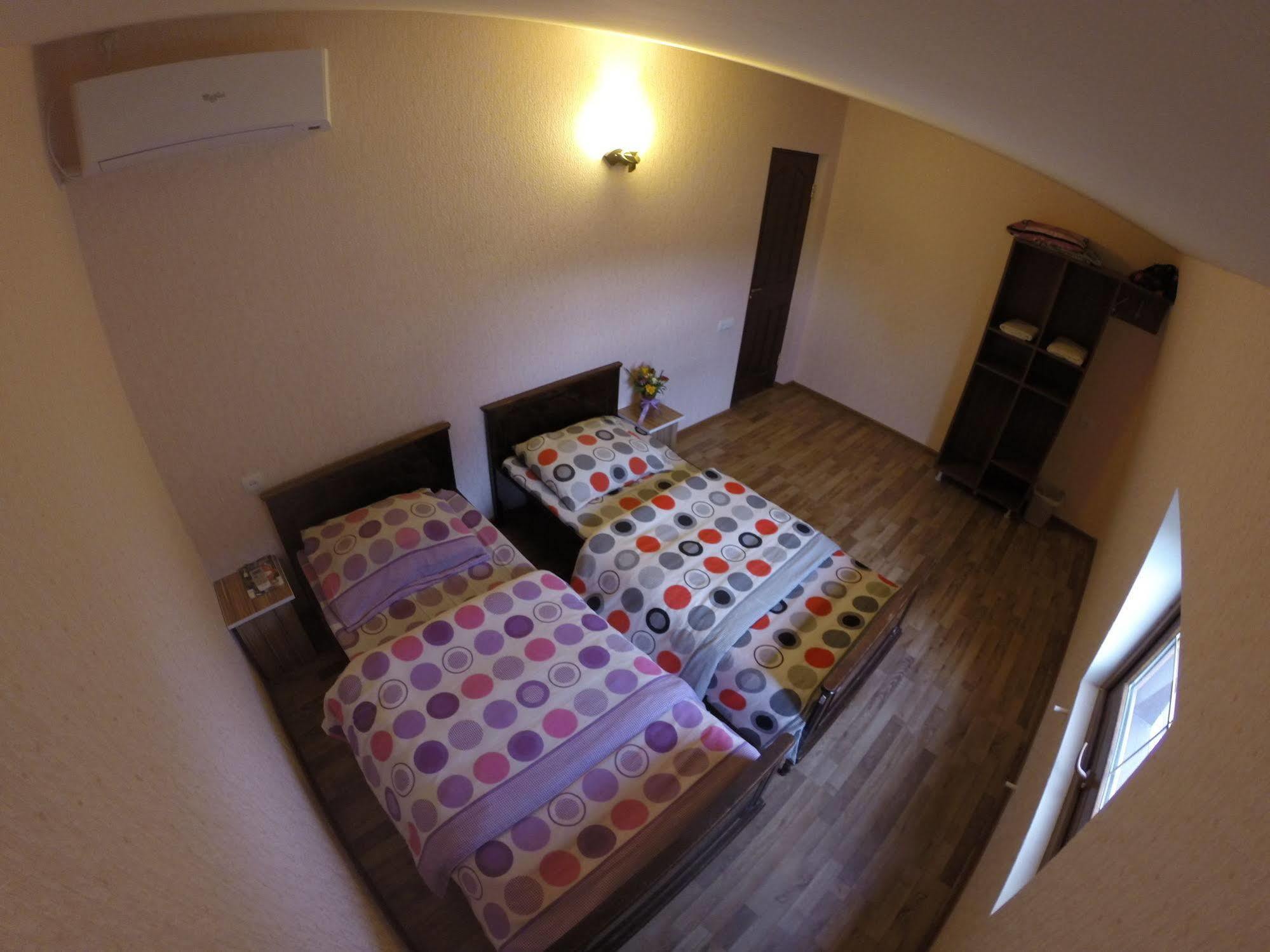Glide Hostel Γιερεβάν Εξωτερικό φωτογραφία