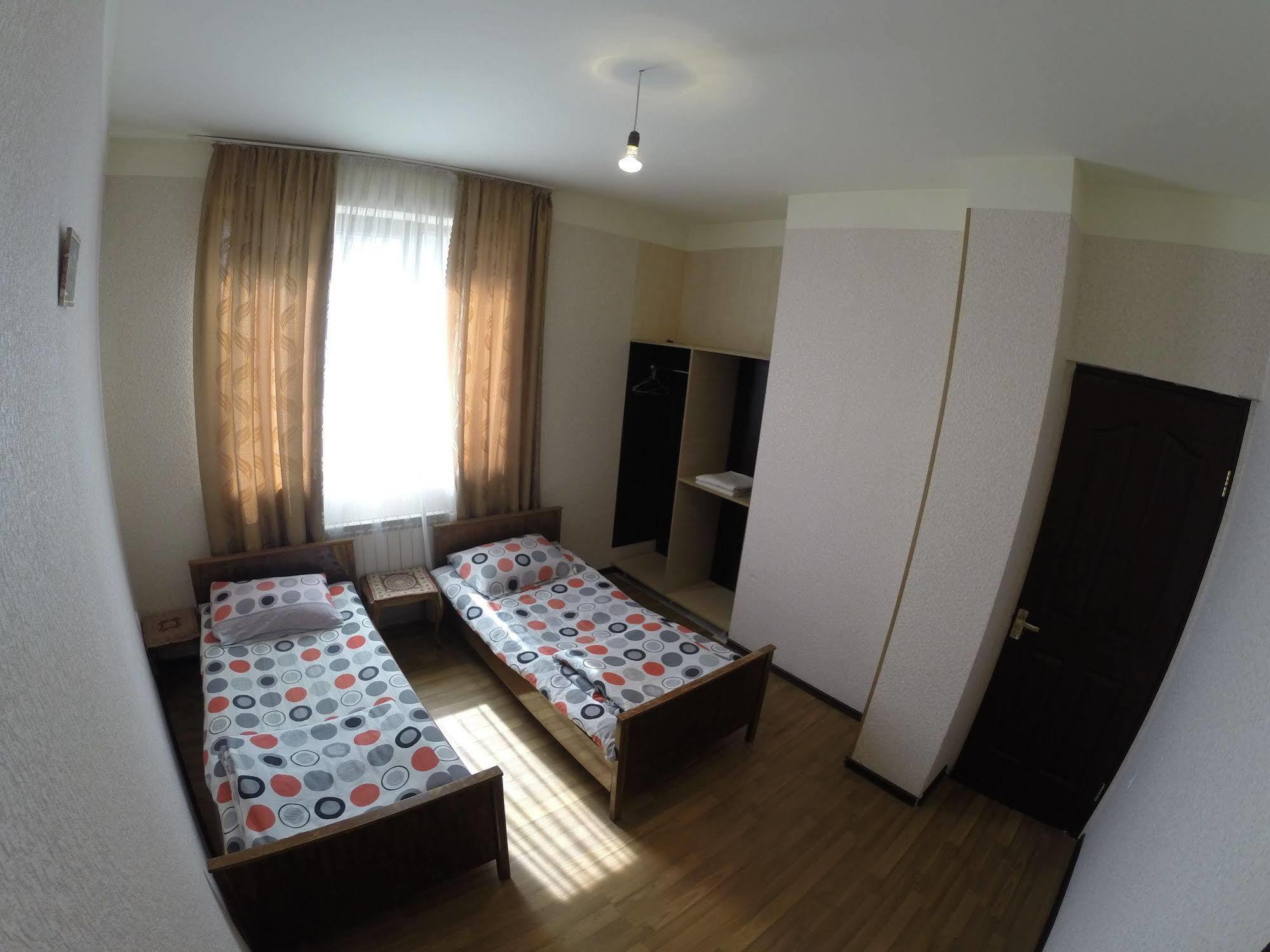 Glide Hostel Γιερεβάν Εξωτερικό φωτογραφία