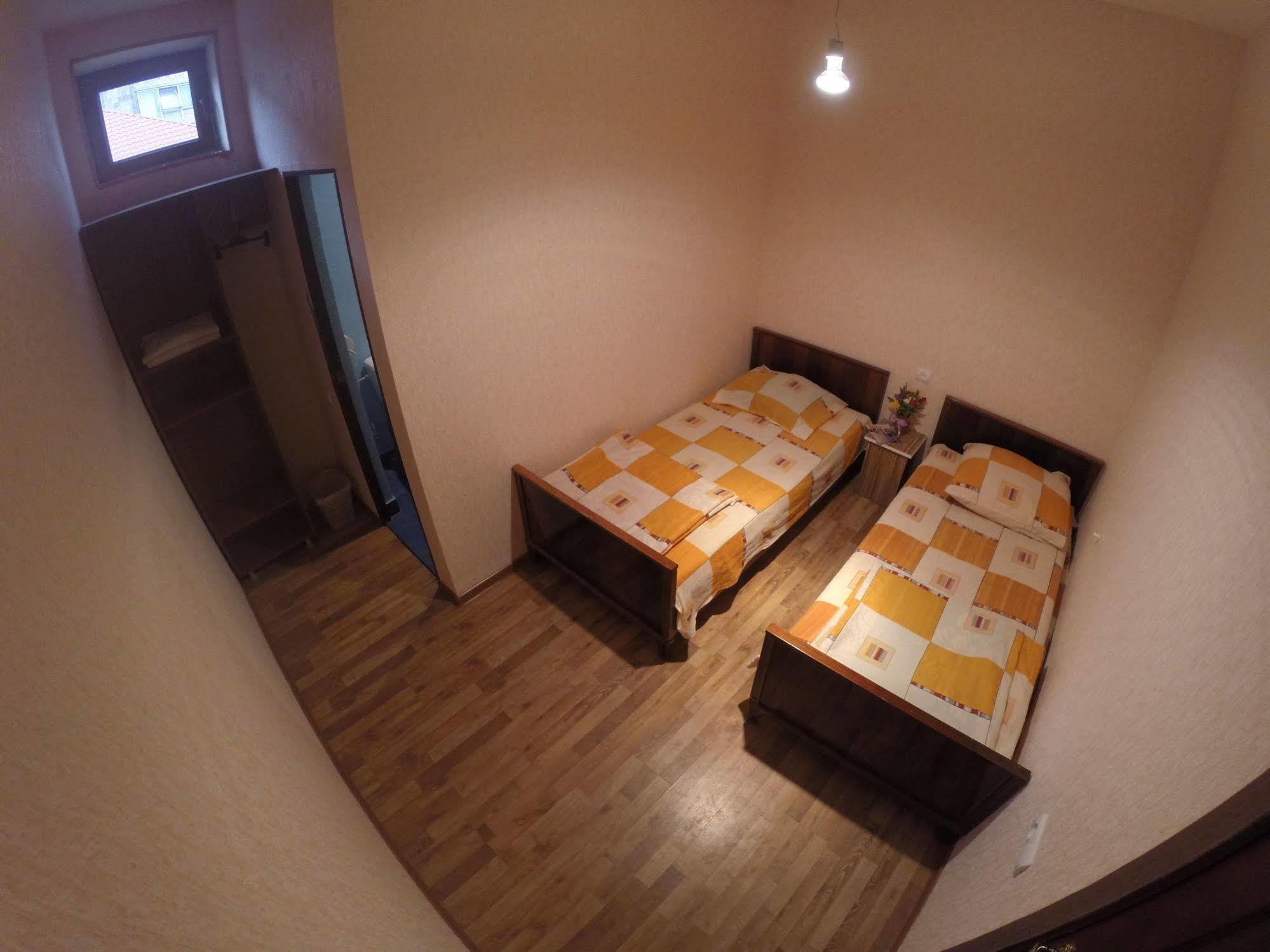 Glide Hostel Γιερεβάν Εξωτερικό φωτογραφία