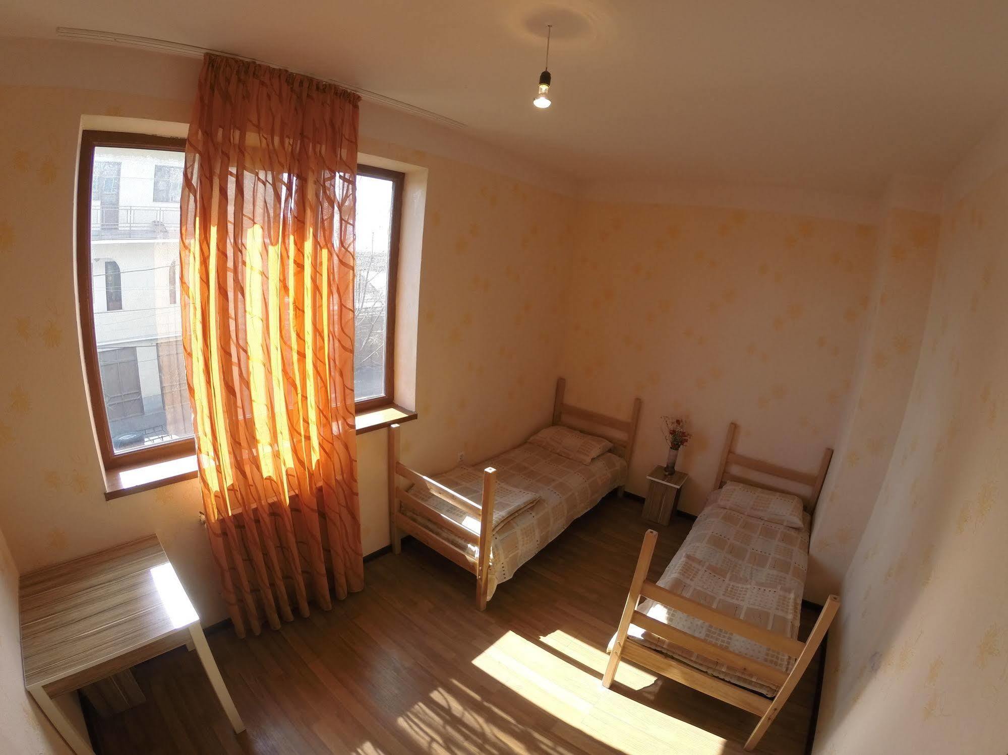 Glide Hostel Γιερεβάν Εξωτερικό φωτογραφία